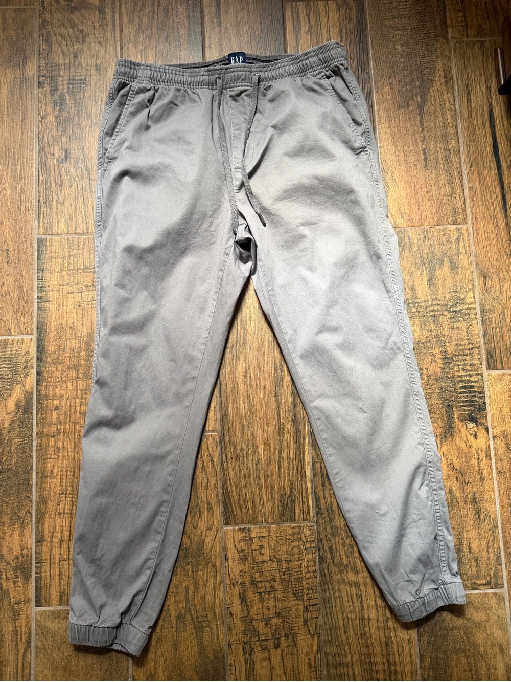 GAP Men's Light Gray Jogger Pants
